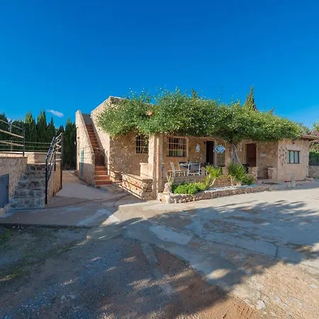 Pau, Pool&garden Close To The