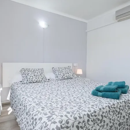 Вилла Pau, Pool And Garden Close To The